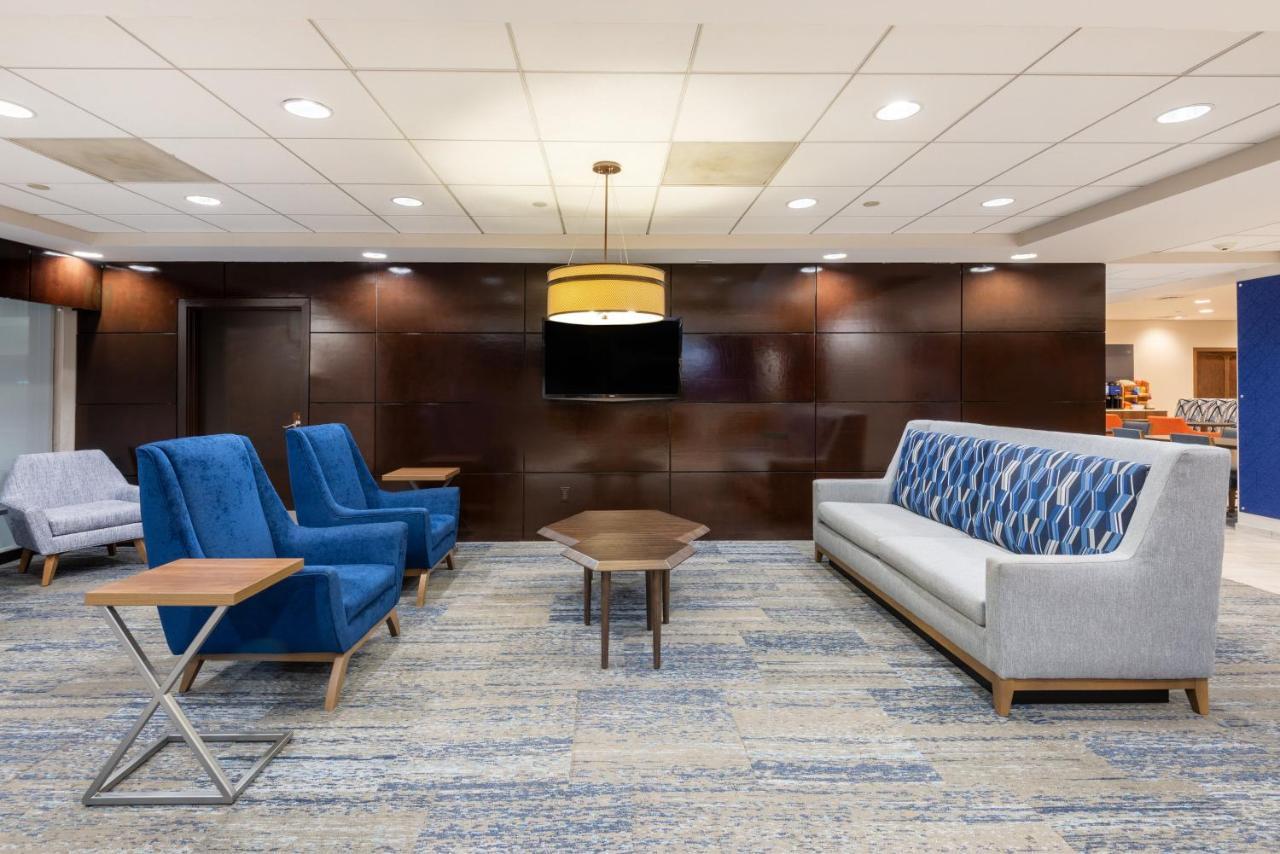 Holiday Inn Express Philadelphia Ne-Bensalem By Ihg Zewnętrze zdjęcie
