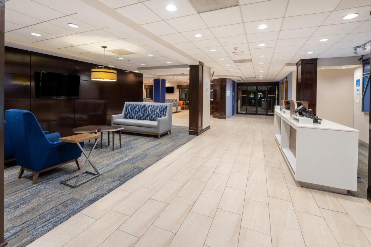 Holiday Inn Express Philadelphia Ne-Bensalem By Ihg Zewnętrze zdjęcie