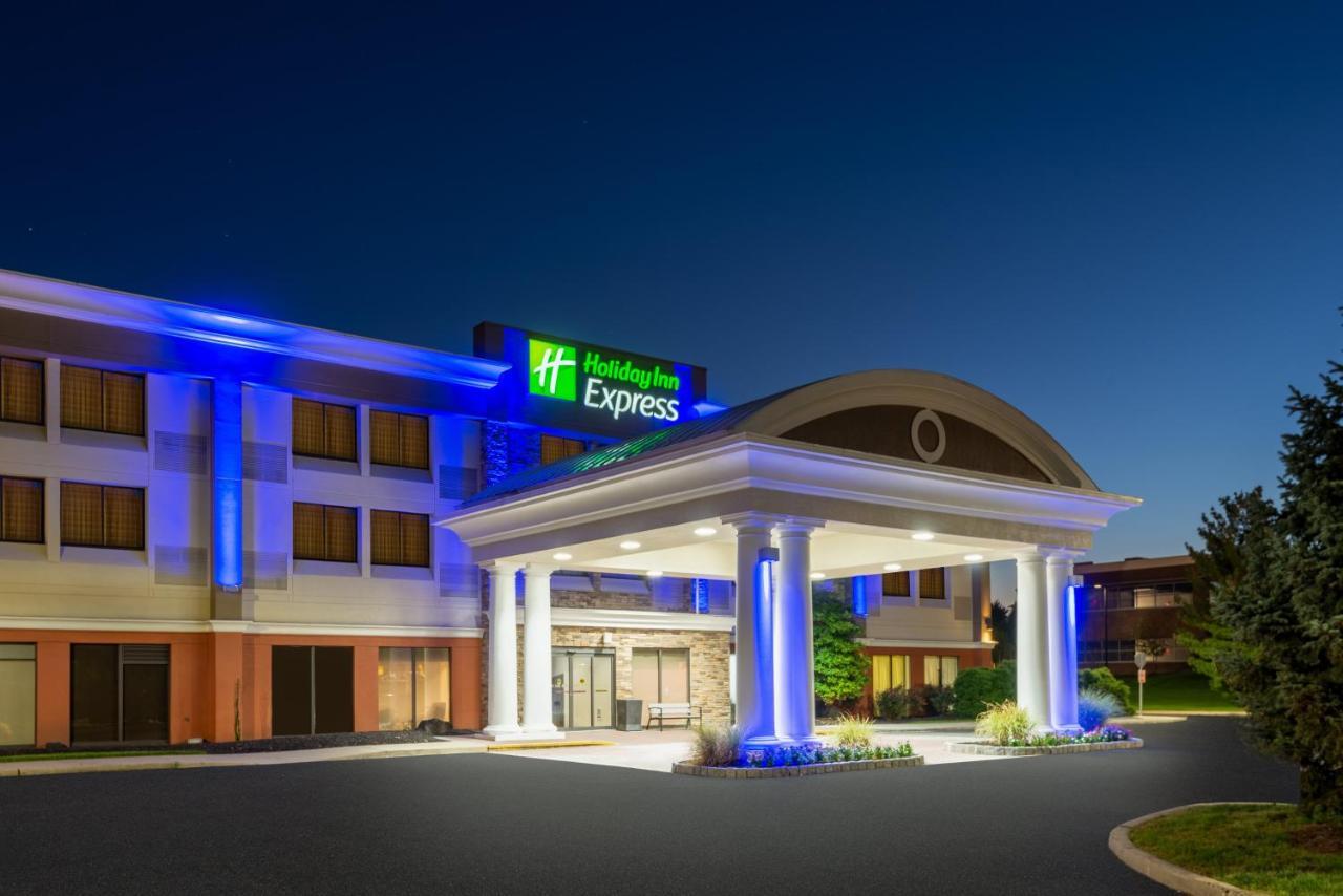 Holiday Inn Express Philadelphia Ne-Bensalem By Ihg Zewnętrze zdjęcie