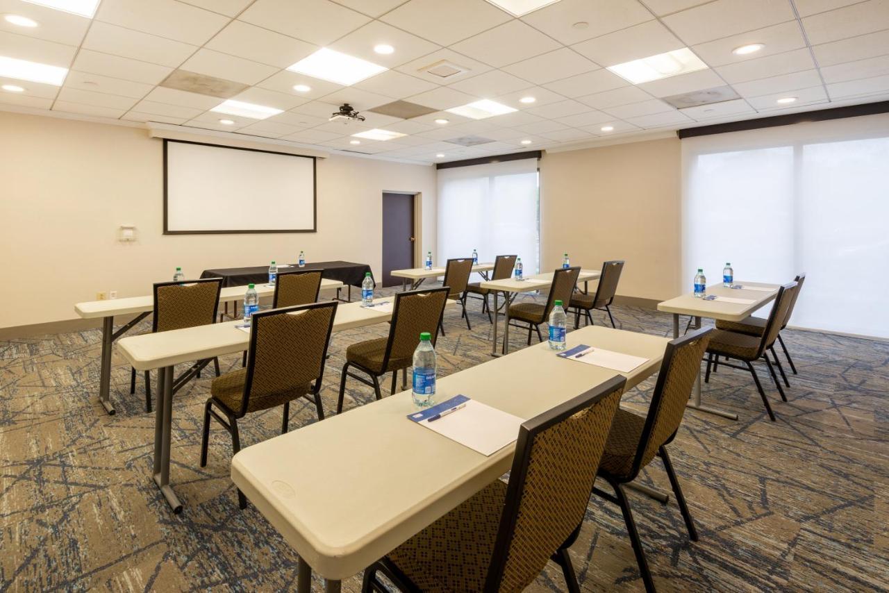 Holiday Inn Express Philadelphia Ne-Bensalem By Ihg Zewnętrze zdjęcie