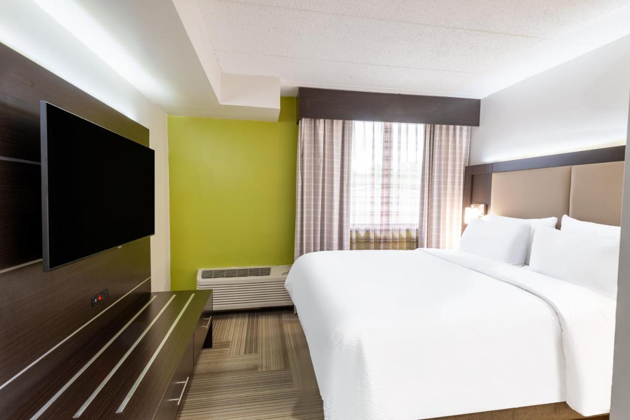 Holiday Inn Express Philadelphia Ne-Bensalem By Ihg Zewnętrze zdjęcie