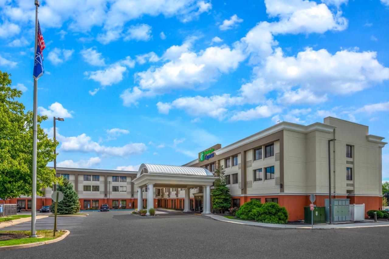 Holiday Inn Express Philadelphia Ne-Bensalem By Ihg Zewnętrze zdjęcie
