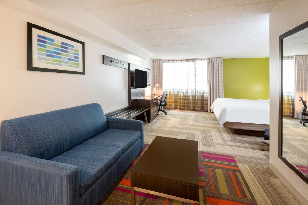 Holiday Inn Express Philadelphia Ne-Bensalem By Ihg Zewnętrze zdjęcie