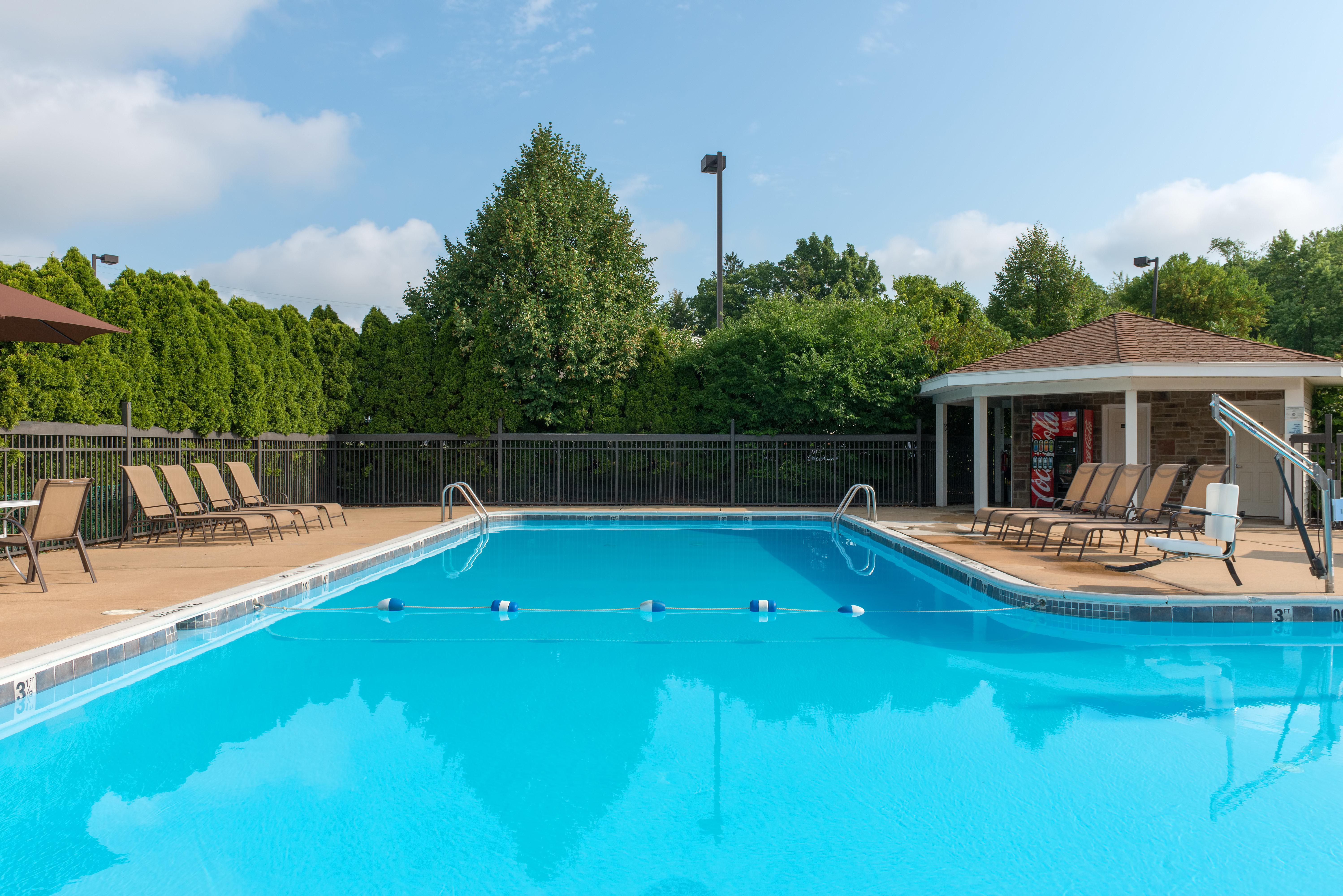 Holiday Inn Express Philadelphia Ne-Bensalem By Ihg Zewnętrze zdjęcie